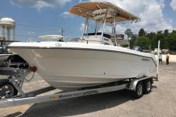 2018 Century 2200 Center Console