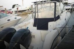 2005 Boston Whaler 305 Conquest