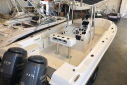 2004 Key Largo 2300 CC