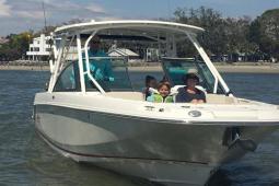 2015 Boston Whaler 270 Vantage