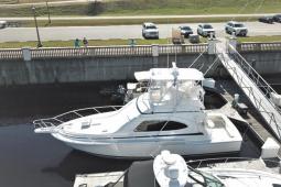 2003 Bertram 390 Convertible