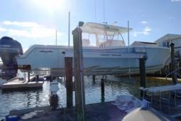 2012 Invincible 42