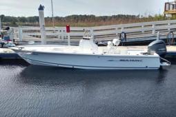 2013 Sea Hunt BX 24 BR