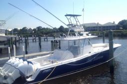2013 Invincible 42