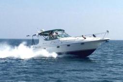 2000 Cruisers 3375 Express