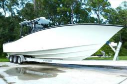 2016 Conch 33