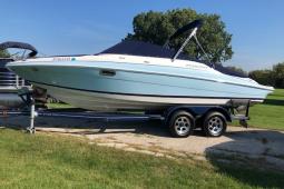 2009 Four Winns H240