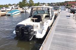 2017 Boston Whaler 270 Vantage