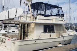 2005 Mainship 40 Trawler
