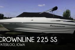 2016 Crownline 225 SS