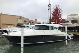 2017 Tiara 39 COUPE