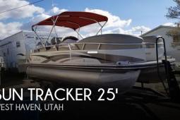 2008 Sun Tracker Party Barge 25