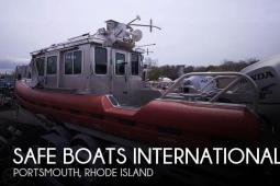 2004 Other 25 Defender Full Cabin