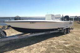 2017 Contender 25 Bay