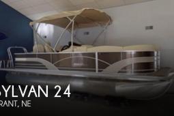 2017 Sylvan Mirage 8522 Cruise and Fish LE