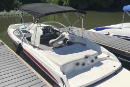 2010 Bayliner 215 BR