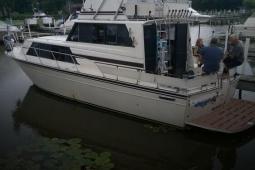 1986 Marinette Sedan Flybridge