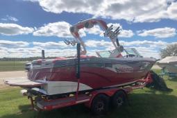 2018 Mastercraft XT Series