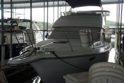 1992 Carver 33 Aft Cabin