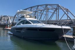 2019 Cruisers FLYBRIDGE