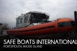 2004 Other 25 Defender Full Cabin