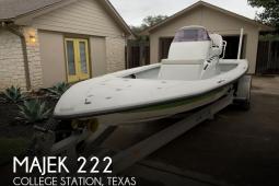 2014 Majek 222