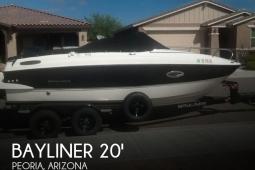 2015 Bayliner Overnighter 642 Cuddy Cabin