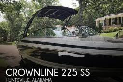 2017 Crownline 225 SS
