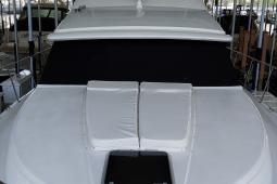 1995 Carver 440 Aft