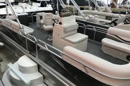 2019 Apex 824 Angler Qwest All Sport Deluxe