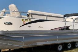 2009 Manitou 26' Encore LR2 SHP