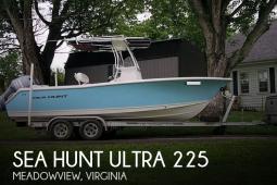 2015 Sea Hunt Ultra 225