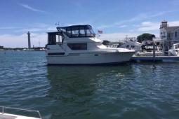 1993 Carver 370 AFT CABIN