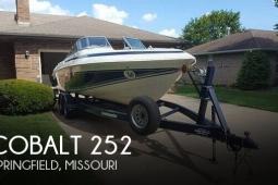 1990 Cobalt 252