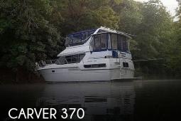 1995 Carver 370 Aft Cabin