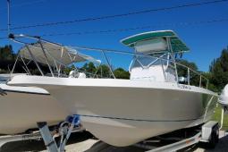 1995 Pro Line 240 Center Console
