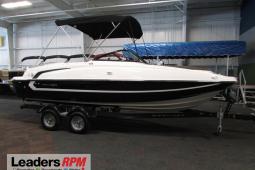 2019 Bayliner 215 Deck Boat