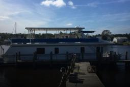 1999 New Orleans 67 Custom Houseboat