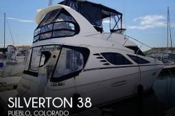 2008 Silverton 38 Sports Bridge