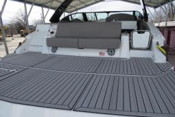 2020 Cruisers 338 Bow Rider