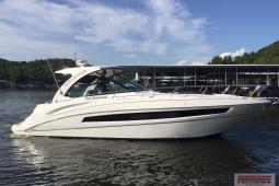 2017 Cruisers 380 Express