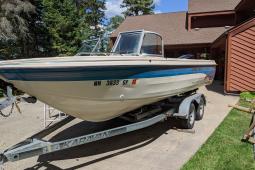1996 Crestliner Phantom SST