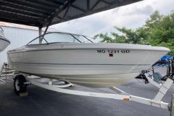 2000 Bayliner 2150 CAPRI