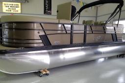 2020 Sunchaser Geneva Cruise 22 LR DH