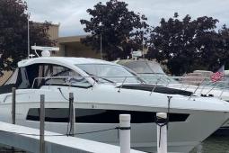 2017 Cruisers 390 EXPRESS