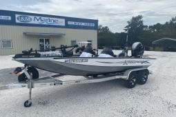 2017 Xpress Xclusive Series X19