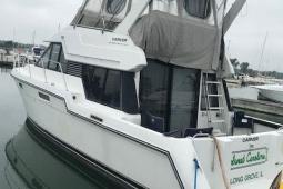 1993 Carver 370 VOYAGER