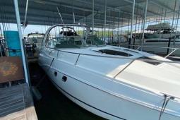 2013 Rinker 310 Express Cruiser