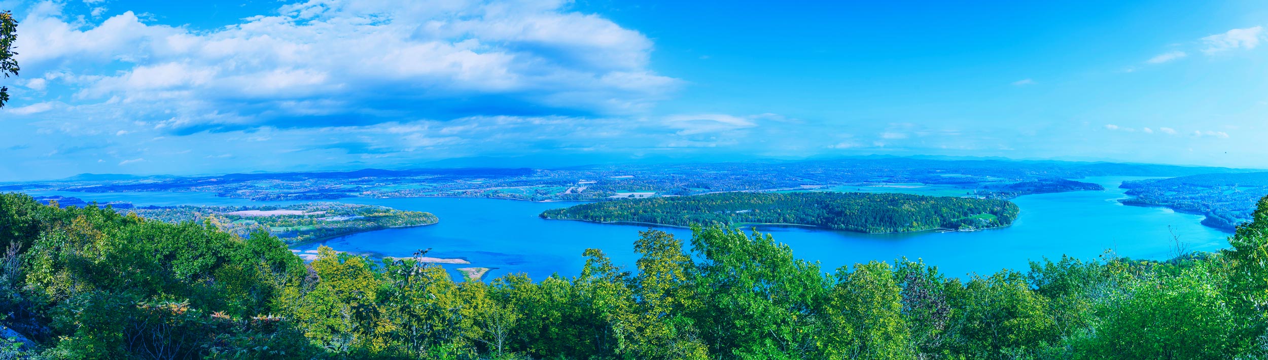 Boating in Lake Champlain Vermont BoatCrazy