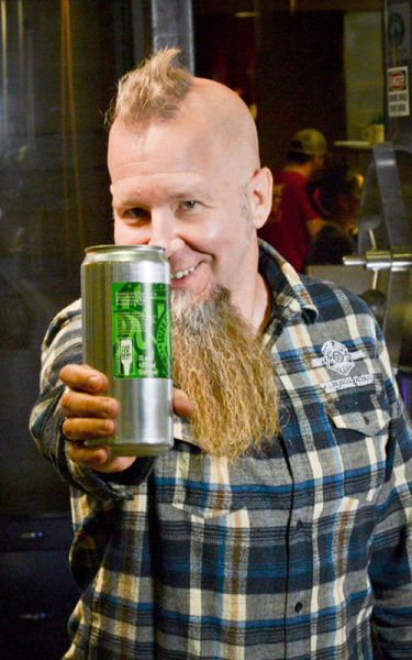INDEPENDENT BREWER MILESTONE: 3,000 SIGN FOR THE SEAL